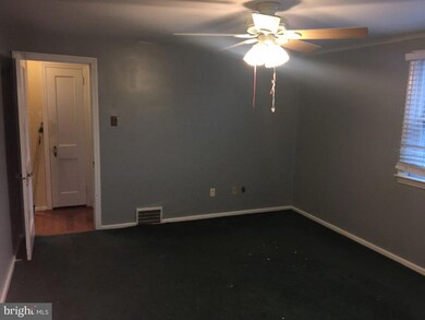 21 Strathaven Dr, Broomall, PA 19008 - photo 6