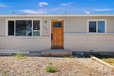 631 W Nevada Ave, Homedale, ID 83628 - photo 2