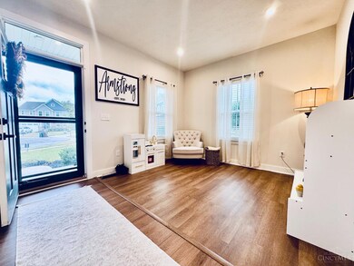 9475 Whispering Stream Ct, Dayton, OH 45458 - photo 5