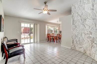 Family Room (1)