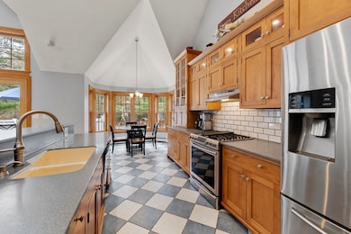 58 Chadderton Way, Middleboro, MA 02346 - photo 4