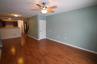 3 Family Dining & Kitchen