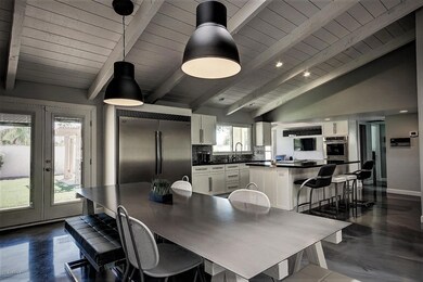 Dining room adjacent to kitchen