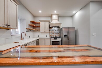 209 Maple St, Weehawken, NJ 07086 - photo 2