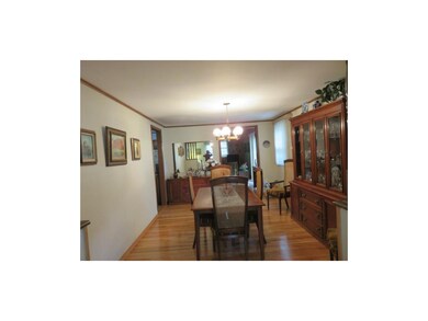 The size of the formal dining is terrific!