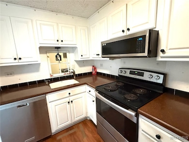 5854 Main St unit 403, Williamsville, NY 14221 - photo 6