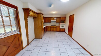680 E 133rd Place, Glenpool, OK 74033 - photo 4