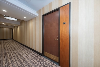 Gateway Towers unit 14F, Pittsburgh, PA 15222 - photo 2