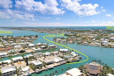 virtual-tour-325711-06 lab