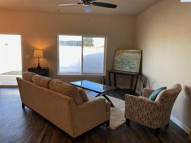 3926 W 5th Place, Kennewick, WA 99336 - photo 7