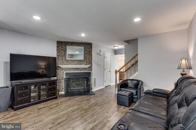 13943 Big Yankee Ln, Centreville, VA 20121 - photo 4