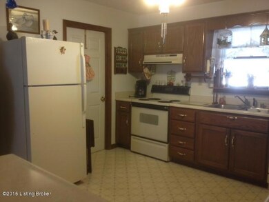 225 Whitfield Kitchen 2