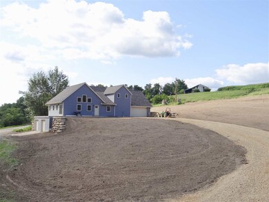 8059 Irish Hollow Rd, Potosi, WI 53820 - photo 3