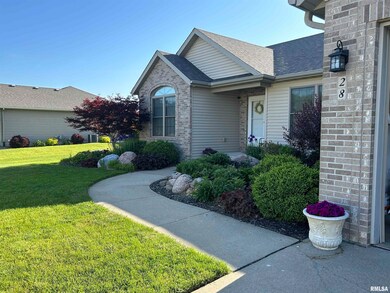 28 Nicholas Ct, Eldridge, IA 52748 - photo 2