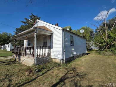 779 Mildred Ave unit Front and Rear house, East Saint Louis, IL 62206 - photo 3