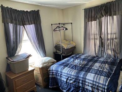 15 Highland St, Nashua, NH 03064 - photo 4