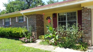 8221 Gwendolyn Rd, Jacksonville, FL 32216 - photo 3