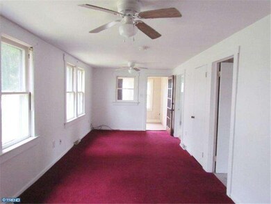 9 Amherst Dr, Pennsville, NJ 08070 - photo 4