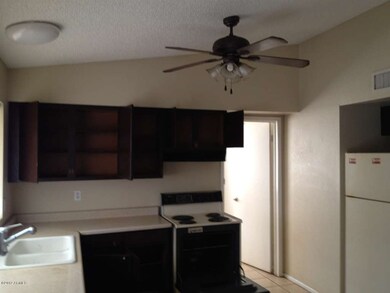 6529 W Papago St unit VI, Phoenix, AZ 85043 - photo 7