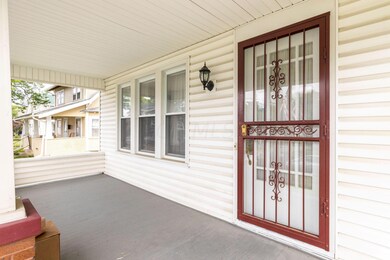 2022-06-10 2746 Sutton Ave 01