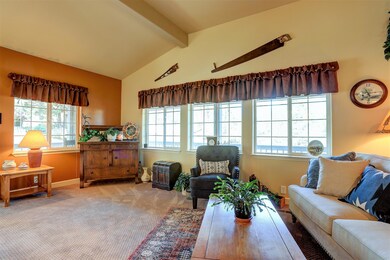 65530 78th Street LivingRoom2