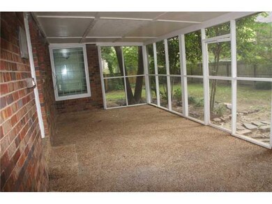 Screened-In Porch