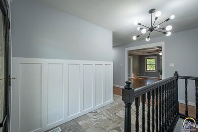 4232 SW Colly Creek Ct, Topeka, KS 66610 - photo 6