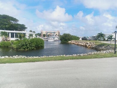 31 S Loafing St, Hypoluxo, FL 33462 - photo 5