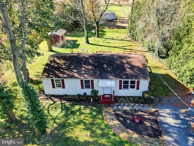 13 Railroad Ave, Columbus, NJ 08022 - photo 5