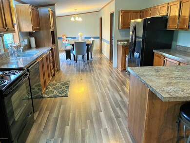 Kitchen/Dining Rm