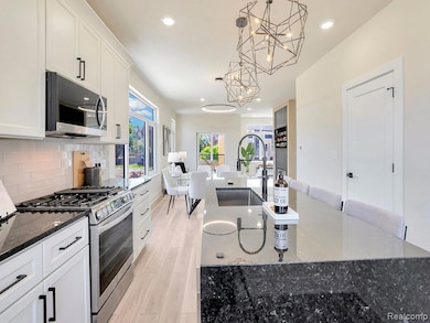 741 Smart Town Dr, Dearborn, MI 48126 - photo 4