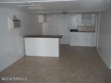 120B Lena - livng-kitchen area