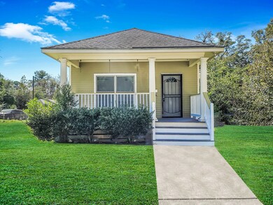 913 W 40th St, Savannah, GA 31415 - photo 3