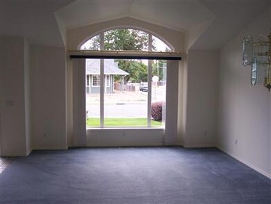 538 SW Leonard St, Grants Pass, OR 97526 - photo 3