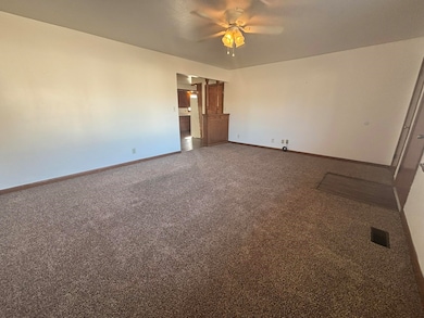 717 Mesquite Dr, Enid, OK 73701 - photo 2