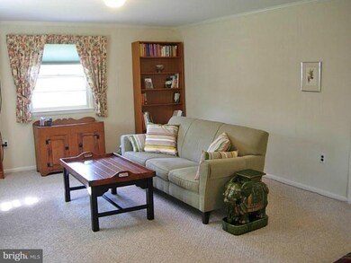 412 Scott Dr, Silver Spring, MD 20904 - photo 3