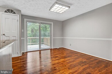 11535 Underoak Ct, Reston, VA 20191 - photo 5