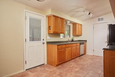 6241 E. 20th Street - IMG_9856