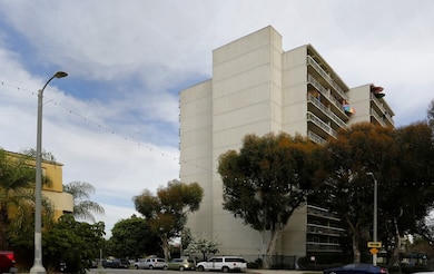 340 S Mesa St, Los Angeles, CA 90731 - photo 5