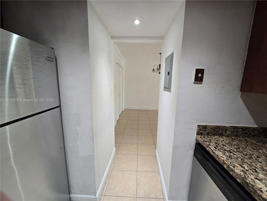 6940 Miami Gardens Dr unit 1-319, Hialeah, FL 33015 - photo 5