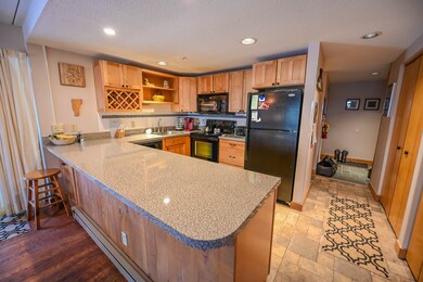 17 Snow Tree Ln unit D, Dover, VT 05356 - photo 6