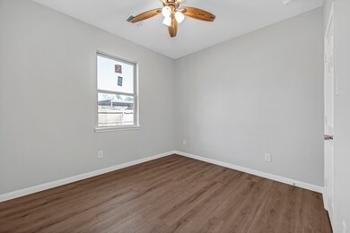 11135 Willow St, Cleveland, TX 77328 - photo 7