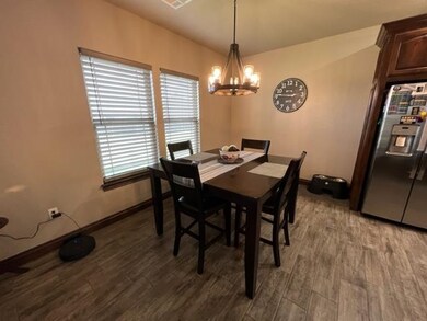 12202 Honey Badger Ln, Elgin, OK 73538 - photo 5