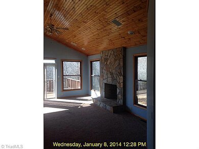 956 Deer Track Rd, Asheboro, NC 27205 - photo 4