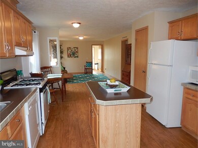 724 Hill Church Rd, Boyertown, PA 19512 - photo 5