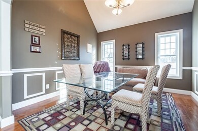 2028 Keystone Place, Columbus, IN 47203 - photo 5