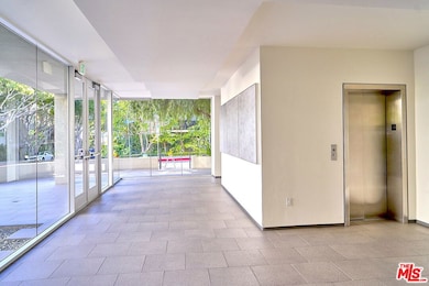 lobby elevator