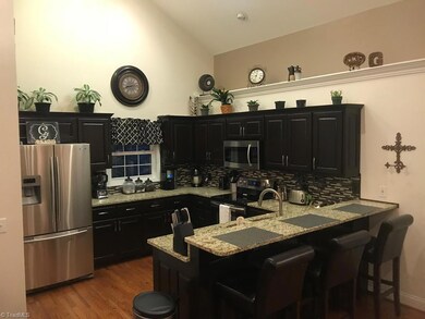 392 Shingle Gap Rd, Purlear, NC 28665 - photo 5