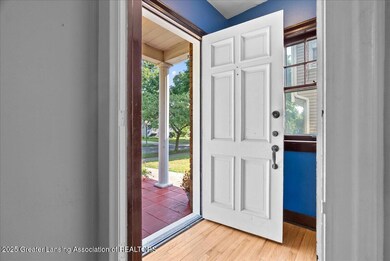 532 Riley St, Lansing, MI 48910 - photo 6