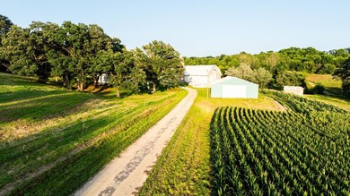 8991 Mckenzie Ln, Hollandale, WI 53544 - photo 7